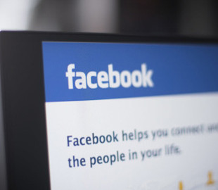 Facebook зняв галочку верифікації зі сторінки Аксьонова