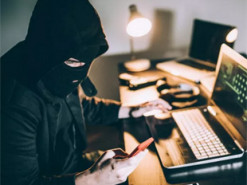 Представився працівником банку: на Чернігівщині чоловік ошукав пенсіонерку на 700 тисяч гривень