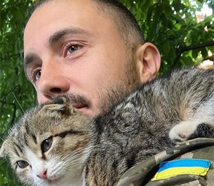 Тарас Тополя з "Антитіл" показав чотирилапого друга, який підтримує його на службі