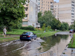 Дорожні служби столиці готуються до тривалих дощів
