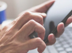 Шахраї масово вплутують українців у банківські афери через їхні картки