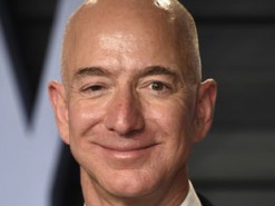 Богатейшего человека мира захотели сделать беднее