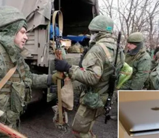 "Живут по кайфу": оккупант похвастался, как своровал у украинцев iPad. Запись разговора