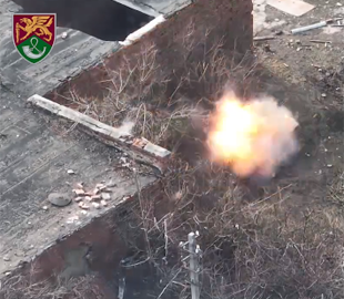 Влучний удар FPV-дронами: як українські десантники знищили Starlink окупантів