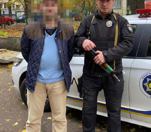 У Києві оголосили про підозру чоловіку, який вчиняв домашнє насильство відносно батьків
