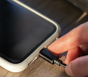 Чи справді швидка зарядка вбиває батарею смартфона