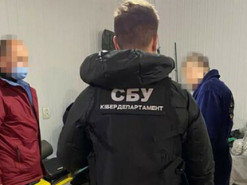 СБУ сообщила о разоблачении мошенников, подделавших документ с подписью главы кибердепартамента Службы