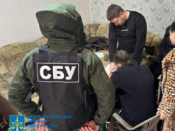 В Україні викрито групу осіб, які ошукали на 3 млн грн родичів військових, які зникли безвісти чи потрапили в полон