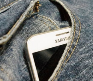 Исследование выявило непригодность женских карманов для смартфонов