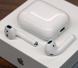 Apple распродала все наушники AirPods