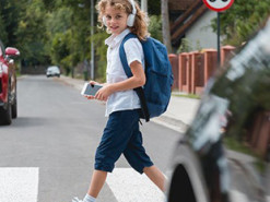 Ученые изобрели умные наушники, которые предупреждают пешеходов об опасности