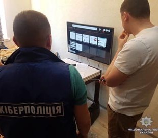 Киберполиция прекратила работу кинопиратов, транслировавших фильм Киборги