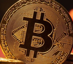 В США суд обязал организаторов биткоин-пирамиды выплатить более $32 млн