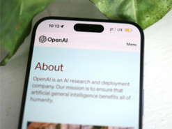 OpenAI готує смартфон без додатків: що відомо
