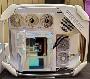 ASUS показала компьютерную материнскую плату будущего