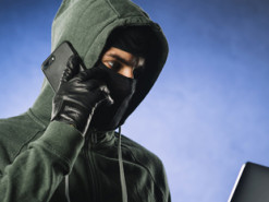 Женщина перечислила мошенникам 50 тысяч гривен за виртуальный автомобиль