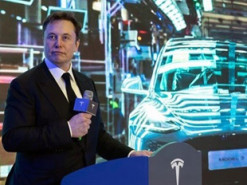 Tesla утроила страховые выплаты Маску