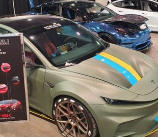 Українці доопрацювали електромобілі Tesla для найвідомішого у світі тюнінг-шоу