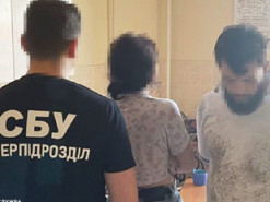 На Прикарпатті викрили подружжя, яке продавало наркотики через Telegram