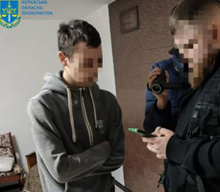 На Полтавщині чоловік поширював інформацію про ЗСУ: суд надав доступ до його мобільного