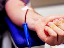 Helsi запускає ініціативу для донорів крові. Як зареєструватися?