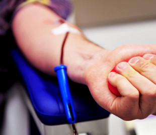 Helsi запускає ініціативу для донорів крові. Як зареєструватися?