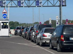 Намагався виїхати через «Устилуг» із підробками: суд оштрафував харків’янина, який купив документи в Telegram