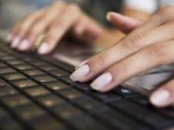 Интернет-мошенница берет деньги за показ несуществующих квартир