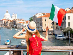 Италия разрешила въезд украинским туристам с COVID-сертификатами