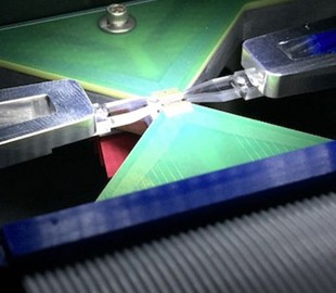 Стартап разрабатывает сверхбыстрые фотонные чипы для ИИ