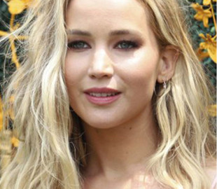 Netflix и Apple борются за права на показ нового фильма с Дженнифер Лоуренс