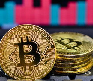 Назван крупнейший публичный инвестор в биткоин