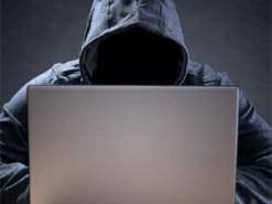 В Україні судитимуть псевдовійськового, який видурював гроші на сайті знайомств