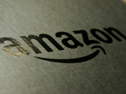 Amazon винагородить співробітників різдвяним бонусом в розмірі $300