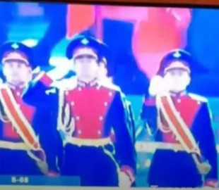 Російські хакери зламали ефіри низки українських телеканалів для трансляції параду в Москві