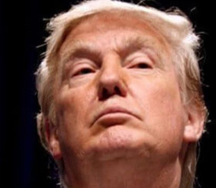 Twitter три раза за день пометил сообщение Трампа как сомнительное