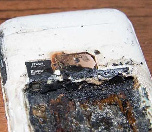 Взрыв смартфона лишил жизни школьницу