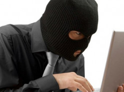 Суд ув’язнив чоловіка, який здавав в оренду неіснуючі садиби у Карпатах