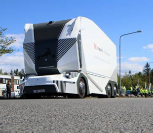 В Швеции началась коммерческая эксплуатация полностью автономного электрического грузовика