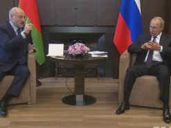 "Путин дал Лукашенко $1,5 млрд и контакт риелтора в Ростове". Мемы о переговорах президентов России и Беларуси