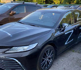 У Москві автомобіль співробітника посольства Литви розмалювали літерами Z