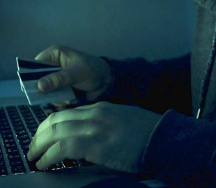 Інтернет-аферисти ошукали двох жінок на 80 тисяч гривень