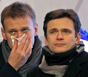 Mail.ru заплатит 3 млн рублей штрафа за публикацию постов Навального и Яшина