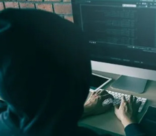 На українські Facebook-сторінки "полюють" шахраї: як вберегтися адміністраторам