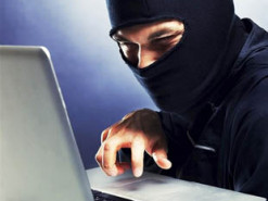 В Instagram мошенники создали фейковую страницу Приватбанка и обещают украинцам по 500 грн на карту