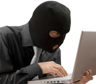 Интернет-мошенник обманул мужчину на 11 тысяч гривен