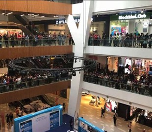 На распродажу iPhone в малайзийском магазине выстроилась очередь из 11 тысяч человек