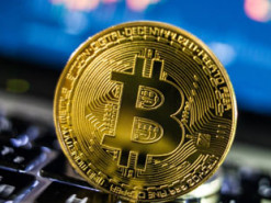 Как искусственный интеллект предсказывал цену биткоина