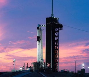 Полёт астронавтов на корабле Crew Dragon к МКС перенесён из-за непогоды