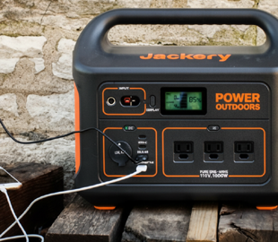 Зарядні станції можуть вибухнути: інженер розповів про критичні помилки